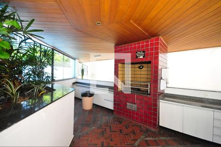 Apartamento para alugar com 225m², 3 quartos e 4 vagasÁrea comum - Churrasqueira