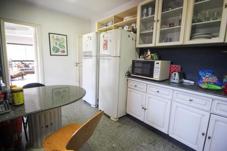 Apartamento para alugar com 225m², 3 quartos e 4 vagasCozinha