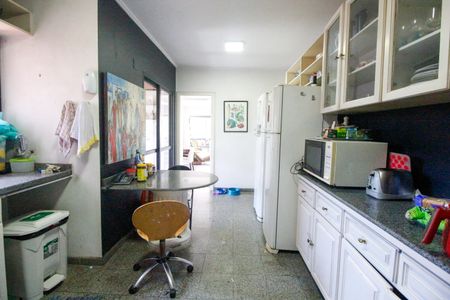 Apartamento para alugar com 225m², 3 quartos e 4 vagasCozinha