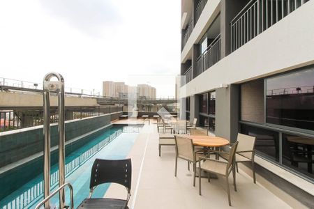 Apartamento à venda com 64m², 2 quartos e 1 vaga Apartamento à venda com 64m², 2 quartos e 1 vagaPiscina