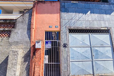 Casa para alugar com 105m², 2 quartos e sem vagaPlaca