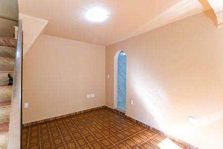 Sala de casa para alugar com 2 quartos, 105m² em Pilares, Rio de Janeiro