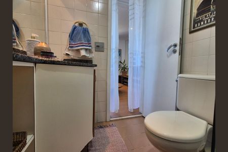 Apartamento para alugar com 180m², 3 quartos e 2 vagasBanheiro Social