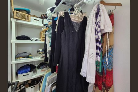 Apartamento para alugar com 180m², 3 quartos e 2 vagasCloset suite 2