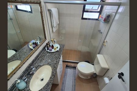 Apartamento para alugar com 180m², 3 quartos e 2 vagasBanheiro suíte 2