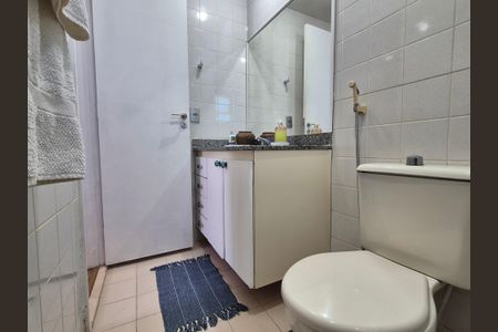Apartamento para alugar com 180m², 3 quartos e 2 vagasBanheiro suite 1