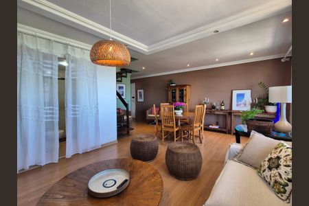 Sala de apartamento para alugar com 3 quartos, 180m² em Barra da Tijuca, Rio de Janeiro