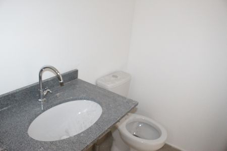 Banheiro de kitnet/studio à venda com 1 quarto, 29m² em Vila Buarque, São Paulo