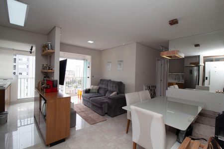 Sala de apartamento à venda com 2 quartos, 59m² em Vila Galvão, Guarulhos