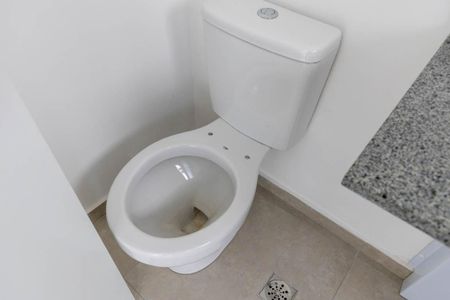 Studio à venda com 28m², 1 quarto e sem vaga Studio à venda com 28m², 1 quarto e sem vagaBanheiro