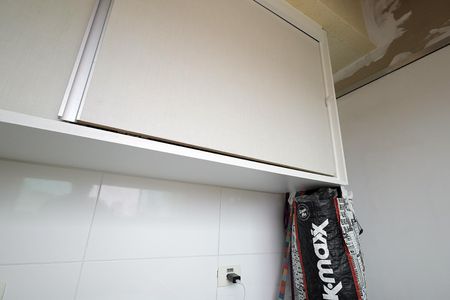 Apartamento à venda com 77m², 2 quartos e 1 vagaÁrea de Serviço