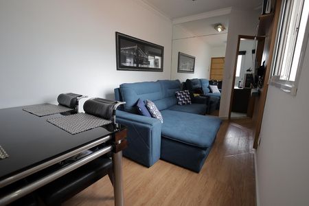 Sala de apartamento à venda com 2 quartos, 77m² em Vila Scarpelli, Santo André