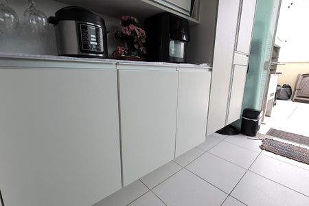 Apartamento à venda com 77m², 2 quartos e 1 vagaCozinha
