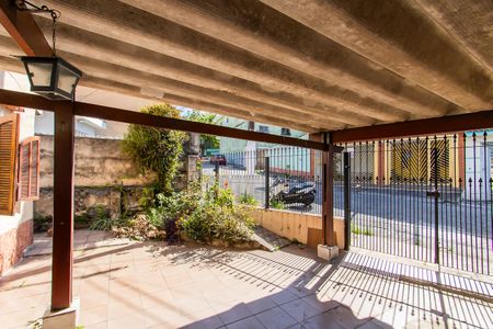 Casa à venda com 253m², 2 quartos e 2 vagasGaragem