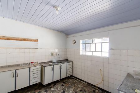 Casa à venda com 253m², 2 quartos e 2 vagasCozinha