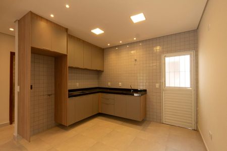 Casa de condomínio para alugar com 119m², 3 quartos e 3 vagas Casa de condomínio para alugar com 119m², 3 quartos e 3 vagasCozinha