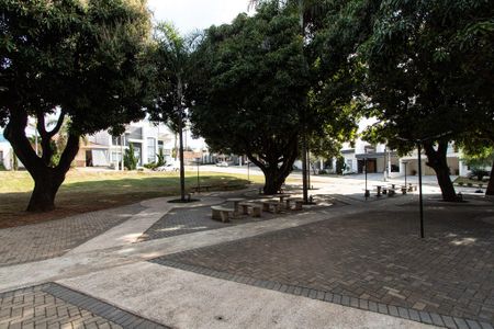 Casa de condomínio para alugar com 119m², 3 quartos e 3 vagas Casa de condomínio para alugar com 119m², 3 quartos e 3 vagasÁrea comum