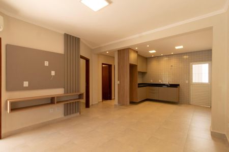 Casa de condomínio para alugar com 119m², 3 quartos e 3 vagas Casa de condomínio para alugar com 119m², 3 quartos e 3 vagasSala