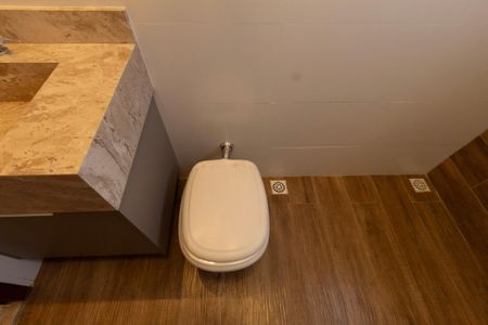 Casa de condomínio para alugar com 119m², 3 quartos e 3 vagas Casa de condomínio para alugar com 119m², 3 quartos e 3 vagasBanheiro Suíte