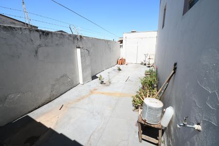 Casa à venda com 250m², 3 quartos e 2 vagasQuintal