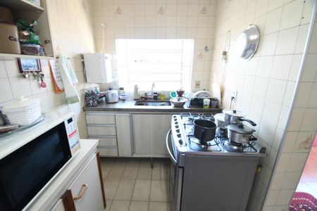 Casa à venda com 250m², 3 quartos e 2 vagasCozinha