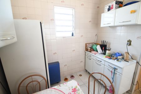 Casa à venda com 250m², 3 quartos e 2 vagasCasa 2 - Cozinha