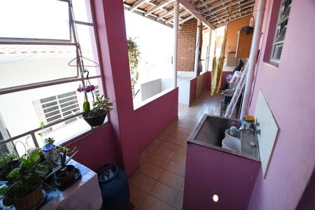 Casa à venda com 250m², 3 quartos e 2 vagasÁrea de Serviço