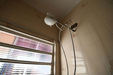 Casa à venda com 250m², 3 quartos e 2 vagasCasa 2 - Banheiro