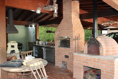 Casa de condomínio para alugar com 700m², 6 quartos e 4 vagasÁrea Gourmet