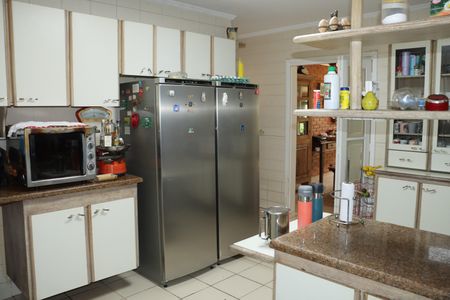 Casa de condomínio para alugar com 700m², 6 quartos e 4 vagasCozinha