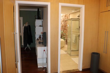 Casa de condomínio para alugar com 700m², 6 quartos e 4 vagasSuíte 3