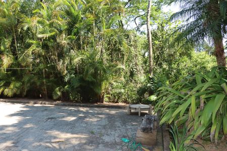 Casa de condomínio para alugar com 700m², 6 quartos e 4 vagasÁrea Externa