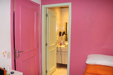 Casa de condomínio para alugar com 700m², 6 quartos e 4 vagasSuíte 4