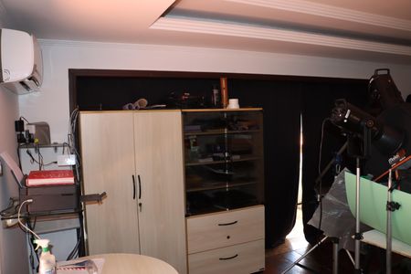 Casa de condomínio para alugar com 700m², 6 quartos e 4 vagasEscritório 