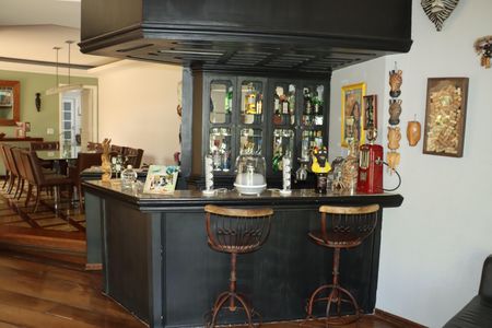 Casa de condomínio para alugar com 700m², 6 quartos e 4 vagasSala 1