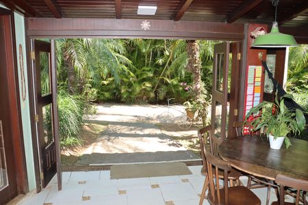 Casa de condomínio para alugar com 700m², 6 quartos e 4 vagasÁrea Gourmet