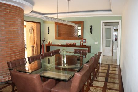 Casa de condomínio para alugar com 700m², 6 quartos e 4 vagasSala 1