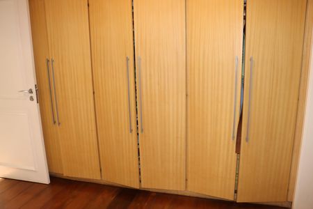 Casa de condomínio para alugar com 700m², 6 quartos e 4 vagasSuíte 3