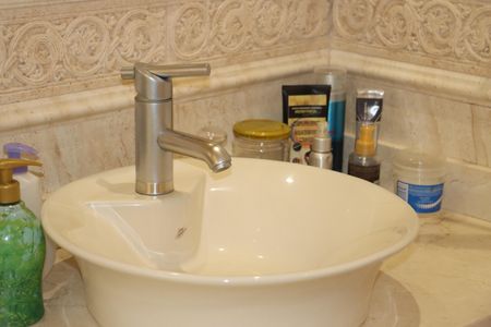 Casa de condomínio para alugar com 700m², 6 quartos e 4 vagasBanheiro da Suíte 3