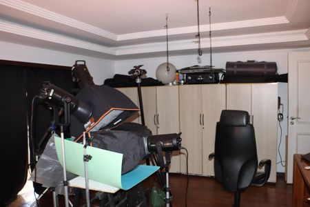 Casa de condomínio para alugar com 700m², 6 quartos e 4 vagasEscritório 