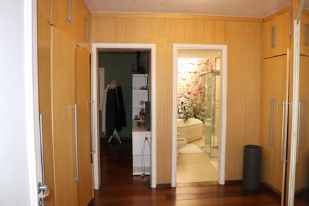 Casa de condomínio para alugar com 700m², 6 quartos e 4 vagasSuíte 3