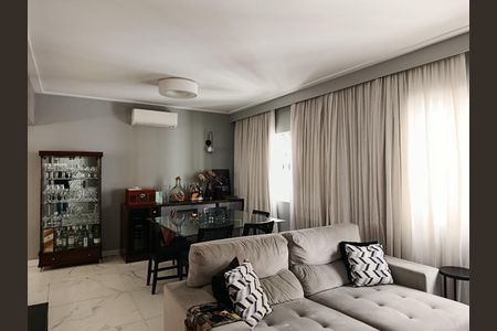 Apartamento à venda com 125m², 3 quartos e 1 vaga Apartamento à venda com 125m², 3 quartos e 1 vagaSala