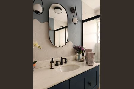 Apartamento à venda com 125m², 3 quartos e 1 vaga Apartamento à venda com 125m², 3 quartos e 1 vagaBanheiro social