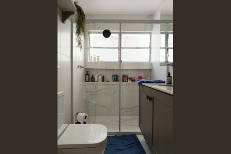 Apartamento à venda com 125m², 3 quartos e 1 vaga Apartamento à venda com 125m², 3 quartos e 1 vagaBanheiro da Suíte