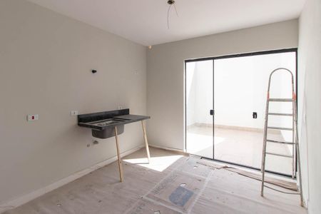 Casa à venda com 183m², 3 quartos e 2 vagas Casa à venda com 183m², 3 quartos e 2 vagasÁrea de Serviço