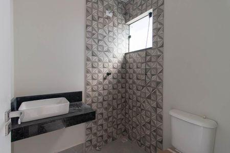 Casa à venda com 183m², 3 quartos e 2 vagas Casa à venda com 183m², 3 quartos e 2 vagasBanheiro da Suíte 1