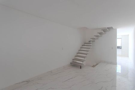 Casa à venda com 183m², 3 quartos e 2 vagas Casa à venda com 183m², 3 quartos e 2 vagasSala