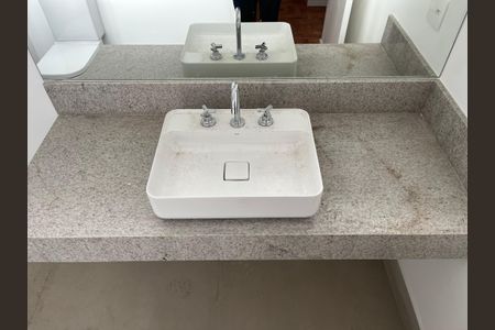 Apartamento para alugar com 270m², 2 quartos e 2 vagasBanheiro da Suíte