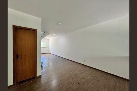 Casa de condomínio para alugar com 88m², 3 quartos e 1 vaga Casa de condomínio para alugar com 88m², 3 quartos e 1 vagaSala