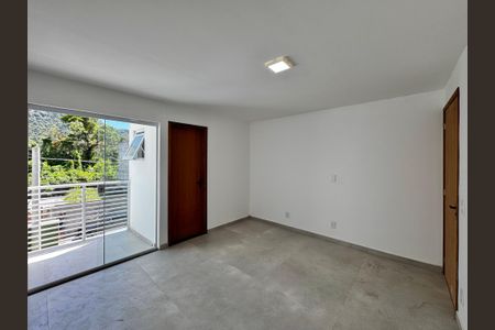 Casa de condomínio para alugar com 88m², 3 quartos e 1 vaga Casa de condomínio para alugar com 88m², 3 quartos e 1 vagaSuíte